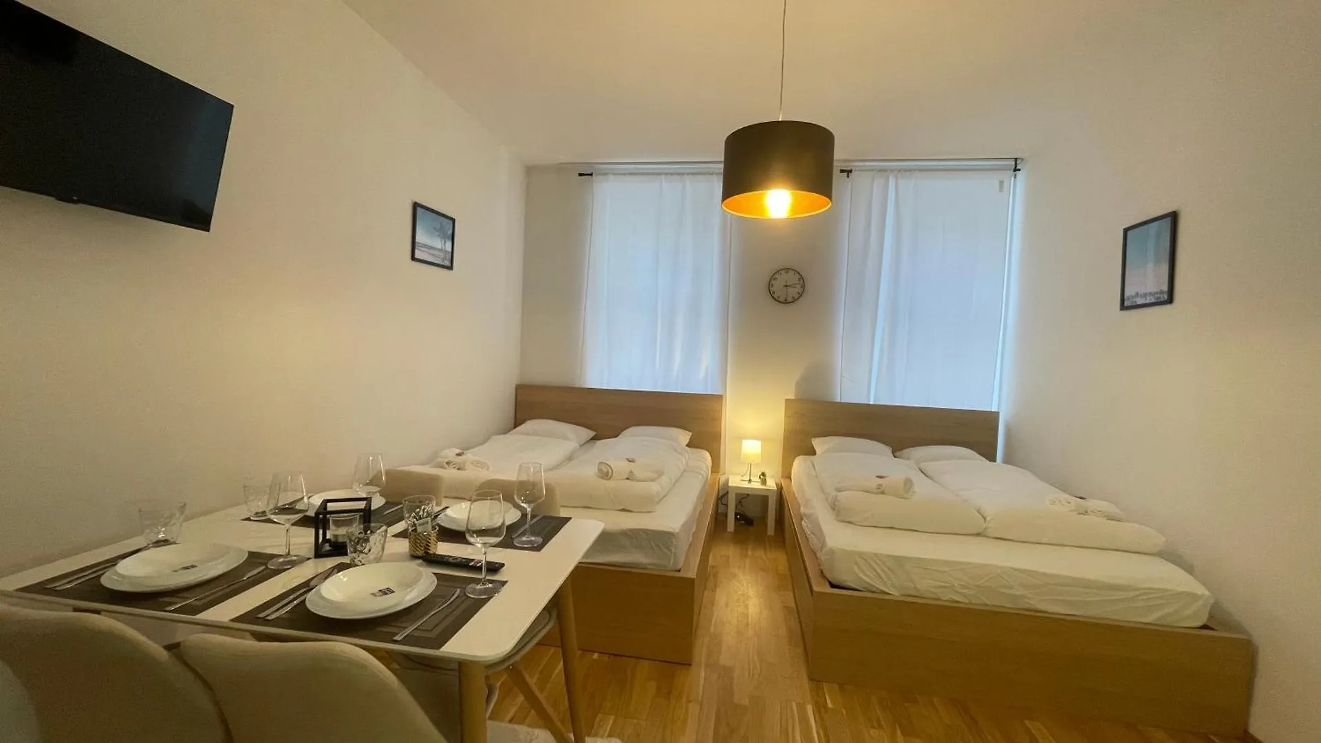 Cozy 5-Person Apartment In Vienna 6 0*,